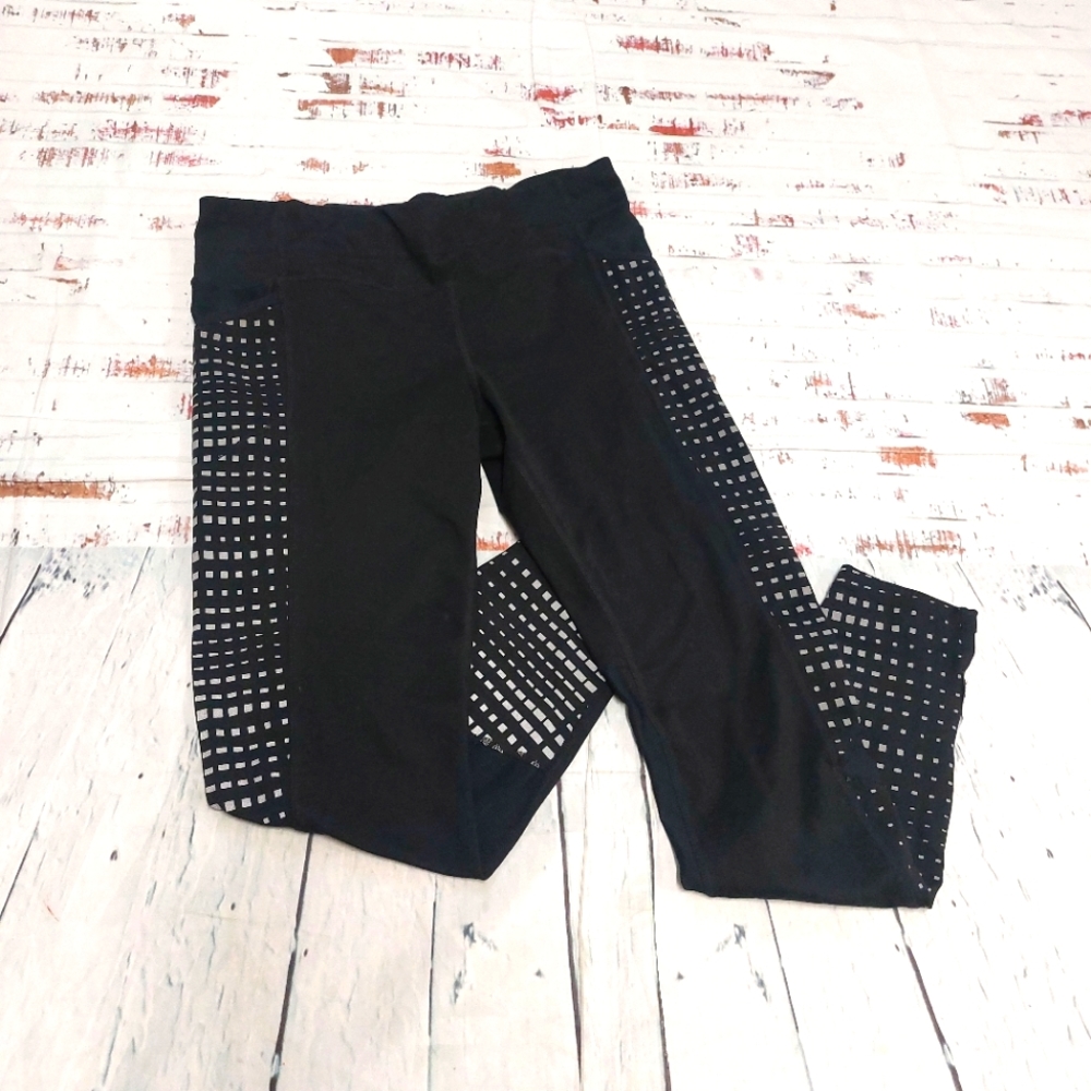Athleta full length leggings with pockets